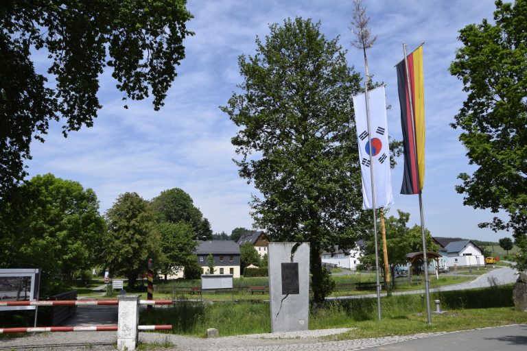 Besuch aus Südkorea im Deutsch-Deutschen Museum Mödlareuth am 12. Juni 2019