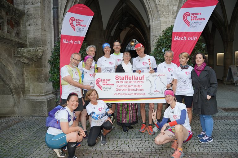 „Sport für Spenden“ Staffellauf  Gemeinsam laufen – Grenzen überwinden