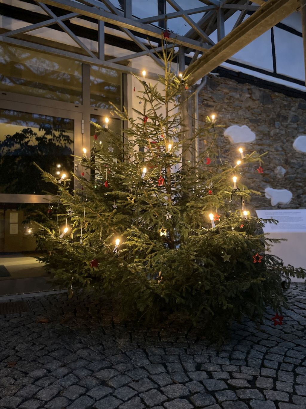 Frohe Weihnachten und ein gutes neues Jahr